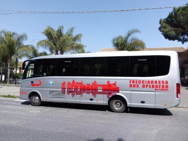 Transfer in Bus 21 - 30 Persone da Città di Palermo a: - immagine 2